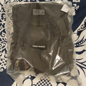 Outdoor Equipment Hiking Shorts Size Small Grey